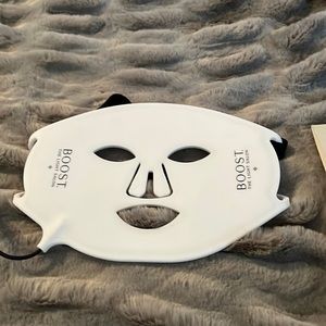 Boost The light salon advanced LED face mask